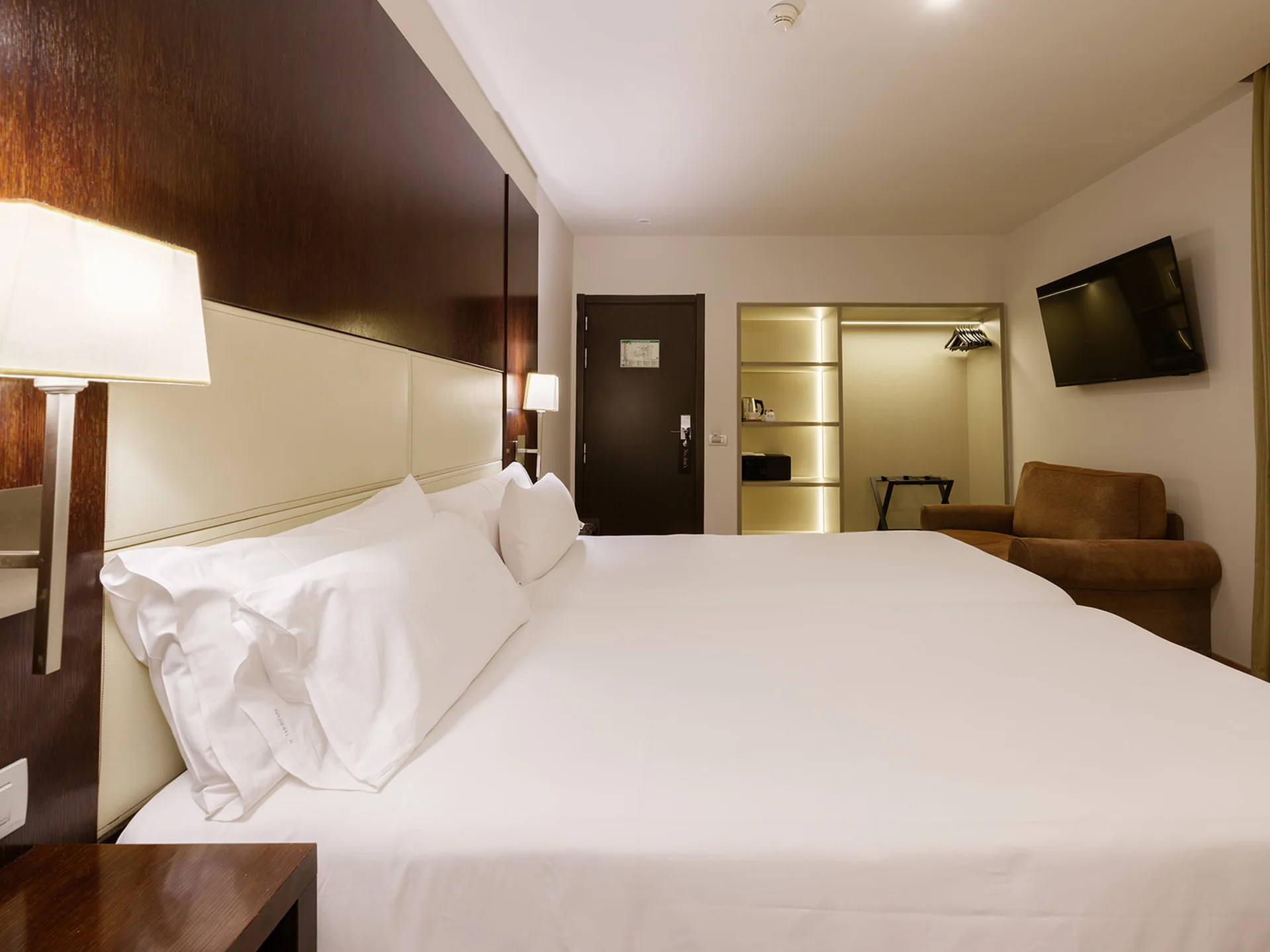 Image - 8d6d05cf-2676-42e7-9b65-73f312d4e33c