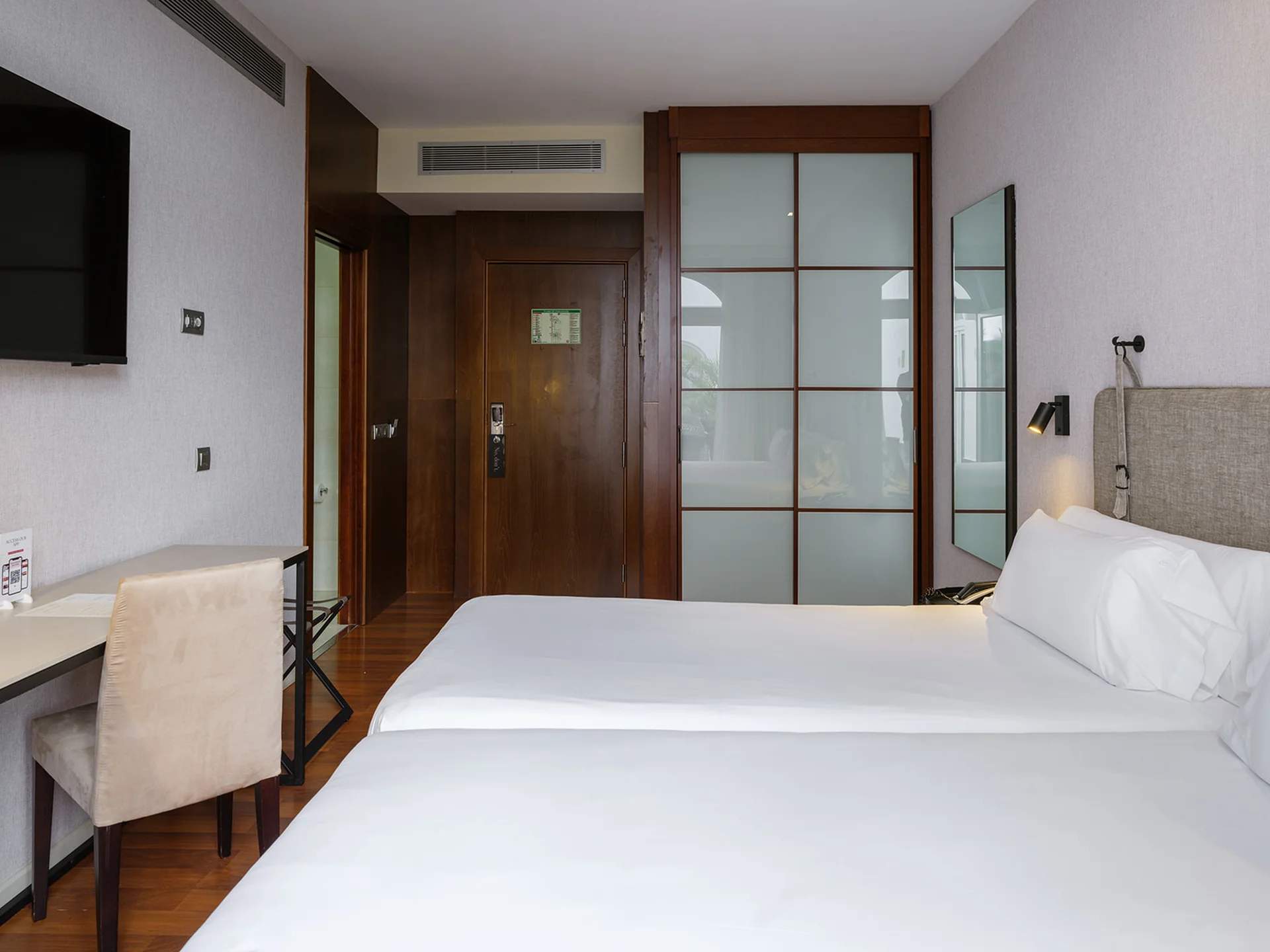 Image - 6bf4c7b8-e7c0-44e2-98d4-ba305203e28a